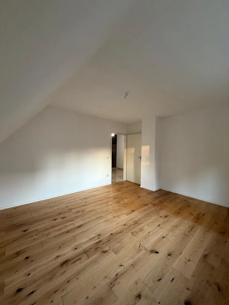 2 Zimmer Wohnung mit 76 m² in Nürnberg – Bild 4