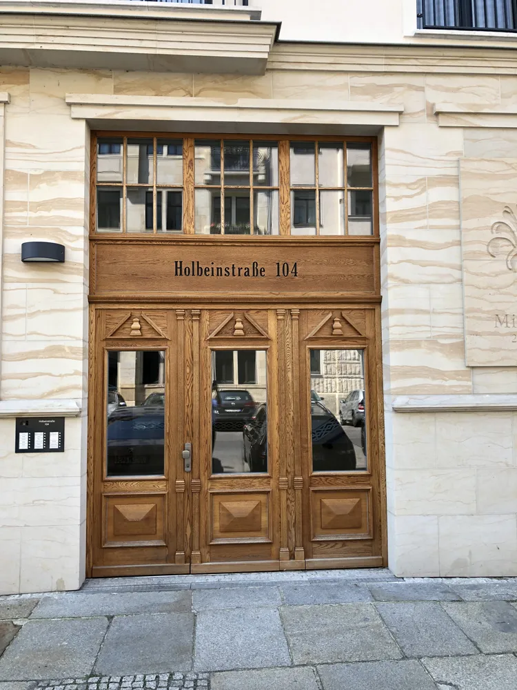 4 Zimmer Wohnung mit 138 m² in Dresden – Bild 2