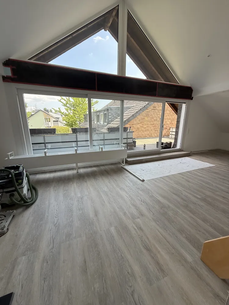 2 Zimmer Wohnung mit 94 m² in Köln – Bild 2