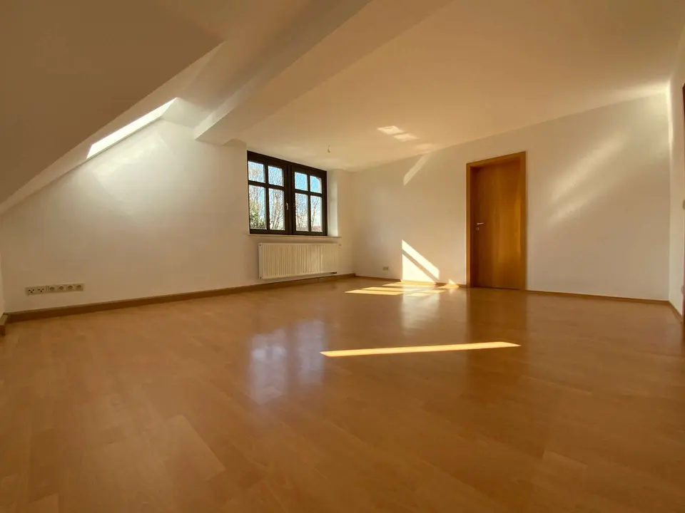 3 Zimmer Wohnung mit 80 m² in Chemnitz – Bild 2