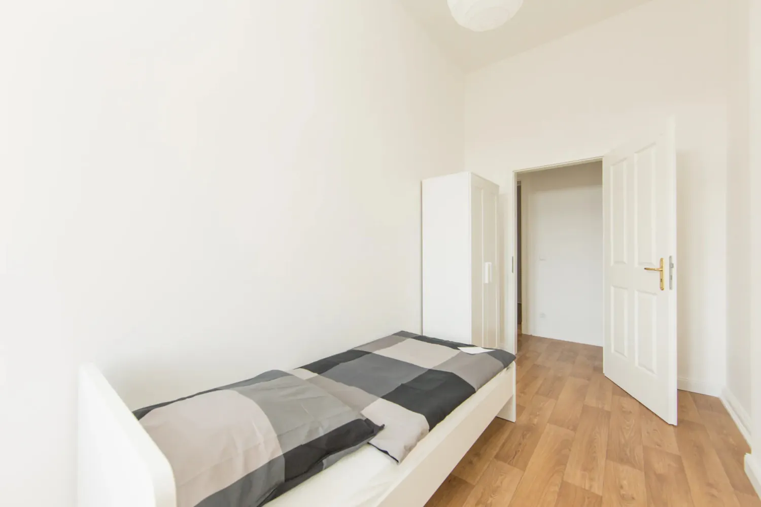 Shared room with 11 m² in Berlin – Photo 3
