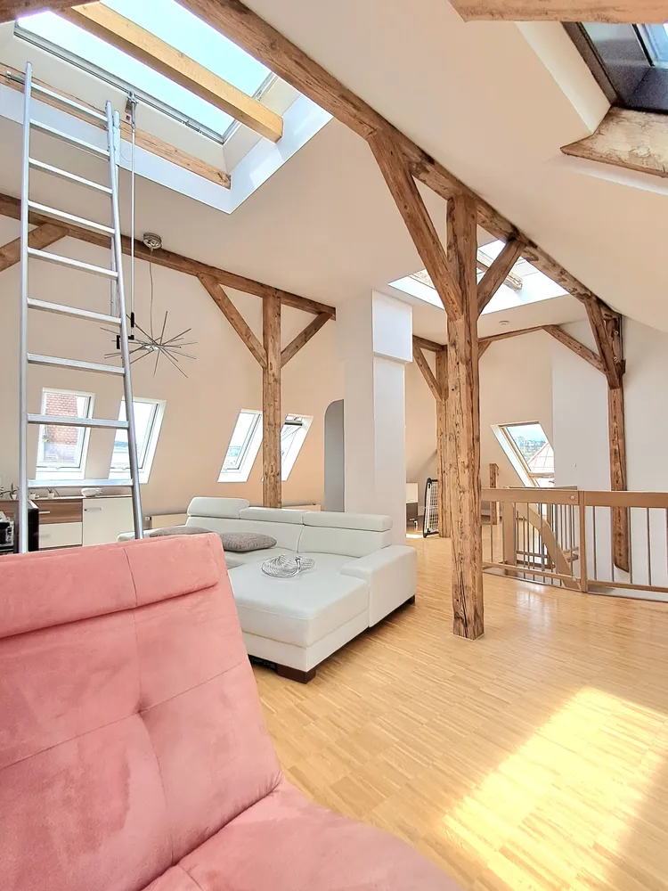 3 Zimmer Wohnung mit 112 m² in Stuttgart – Bild 2