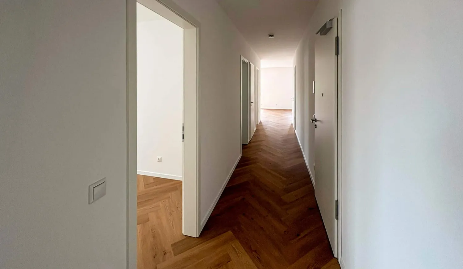 4 Zimmer Wohnung mit 96 m² in Berlin – Bild 3