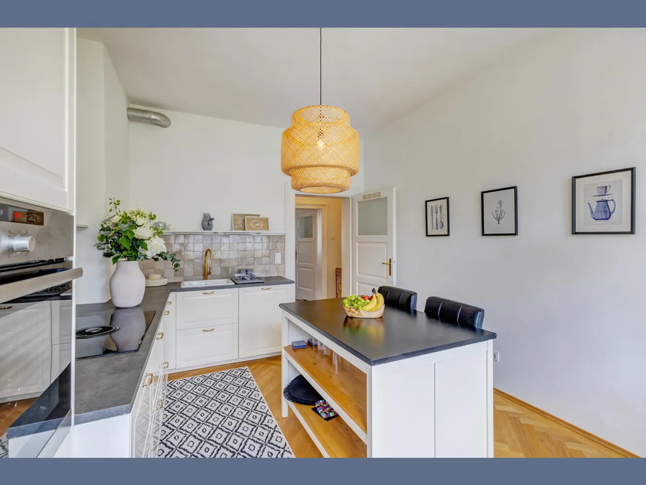 3 Zimmer Wohnung mit 95 m² in München – Bild 2