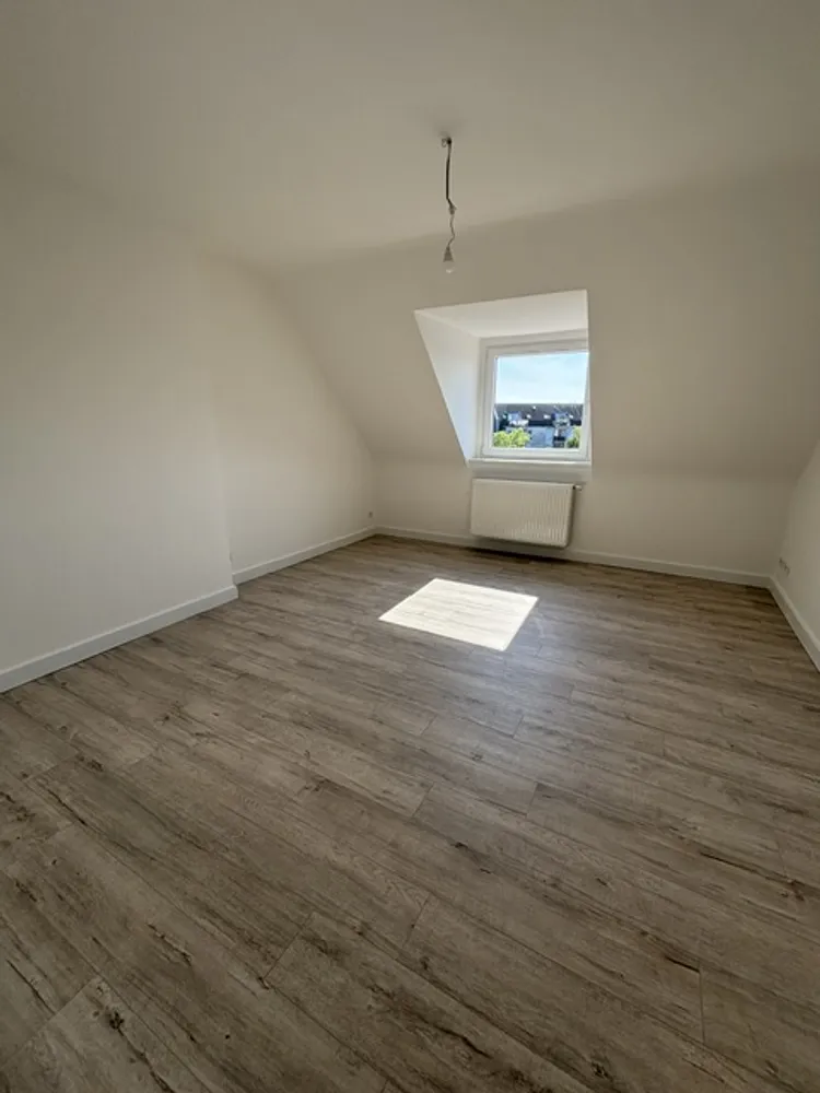 2 Zimmer Wohnung mit 42 m² in Düsseldorf – Bild 2