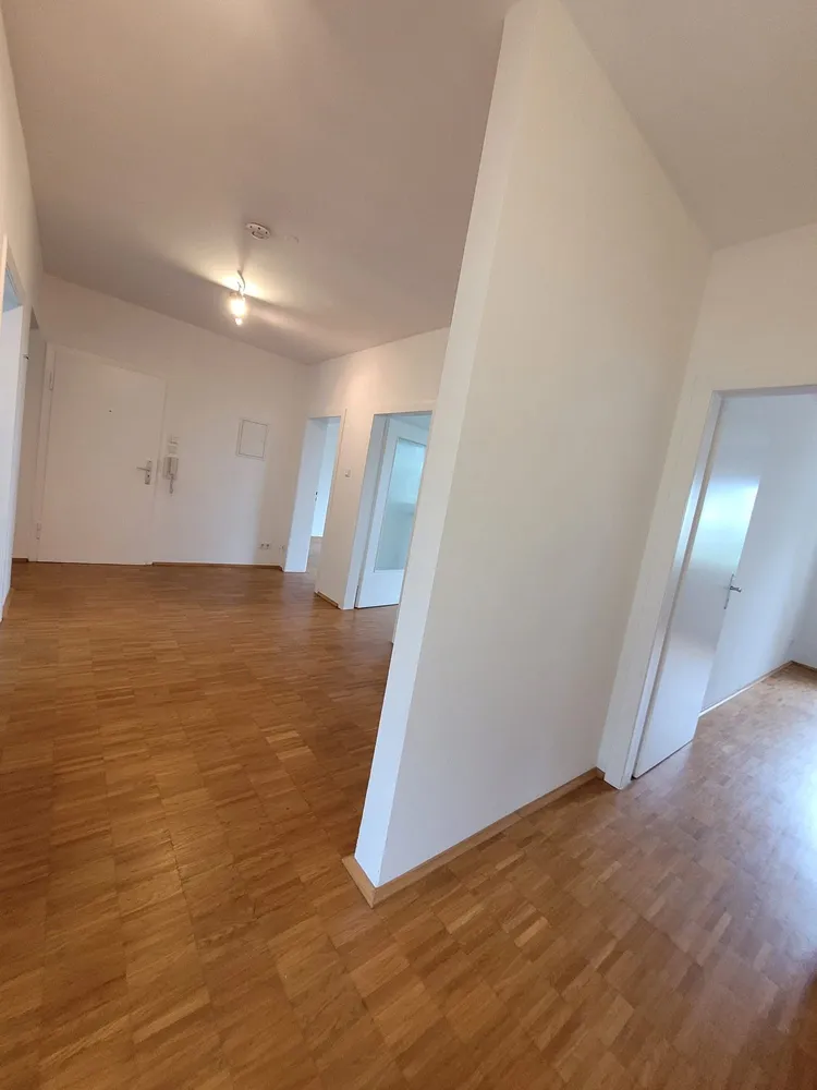3 Zimmer Wohnung mit 100 m² in Düsseldorf – Bild 5