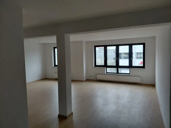 4 Zimmer Wohnung mit 152 m² in Braunschweig – Bild 2