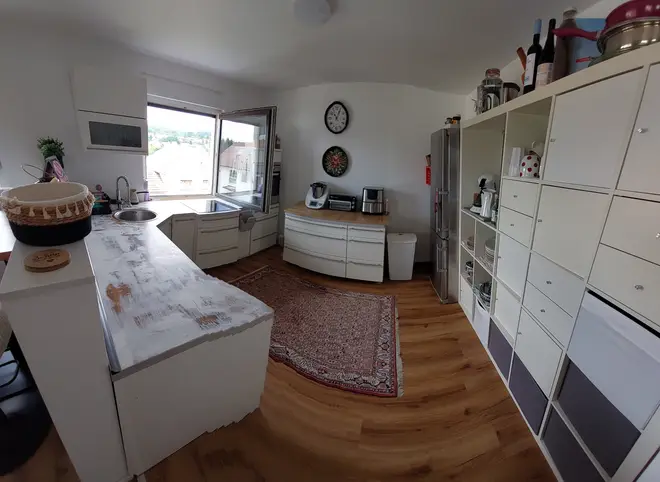 4 Zimmer Wohnung mit 112 m² in Karlsruhe – Bild 2