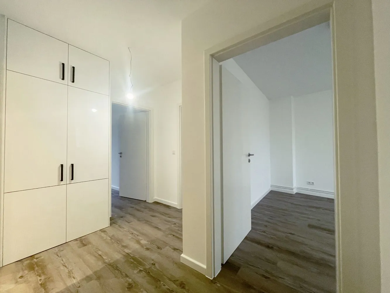 2 Zimmer Wohnung mit 64 m² in Hamburg – Bild 2