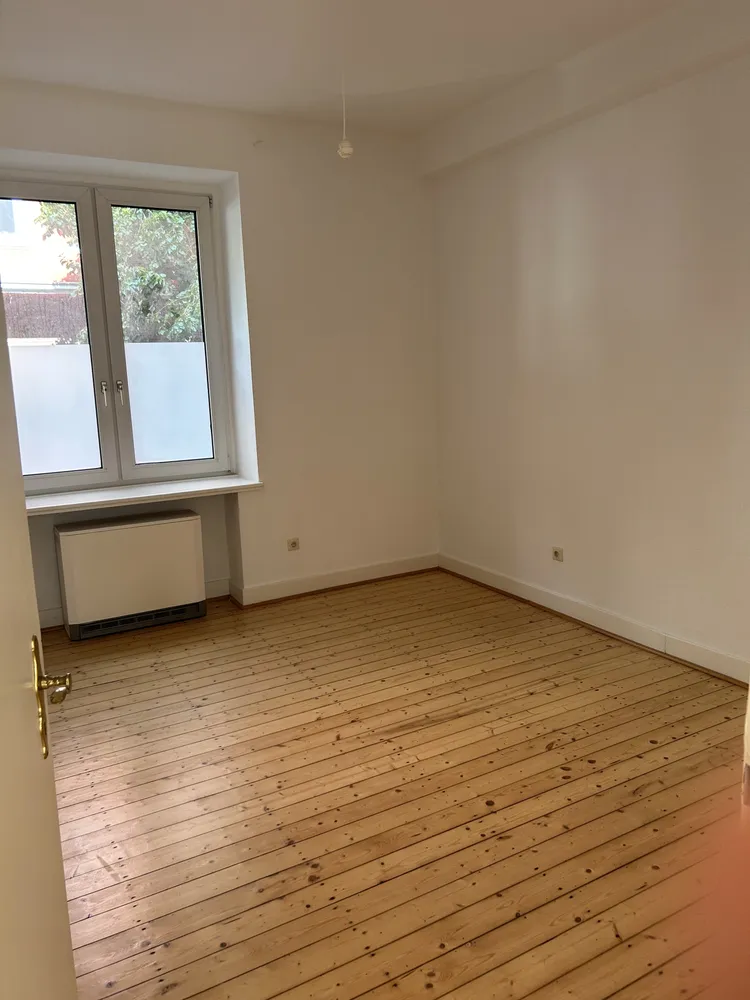 2 Zimmer Wohnung mit 73 m² in Düsseldorf – Bild 2