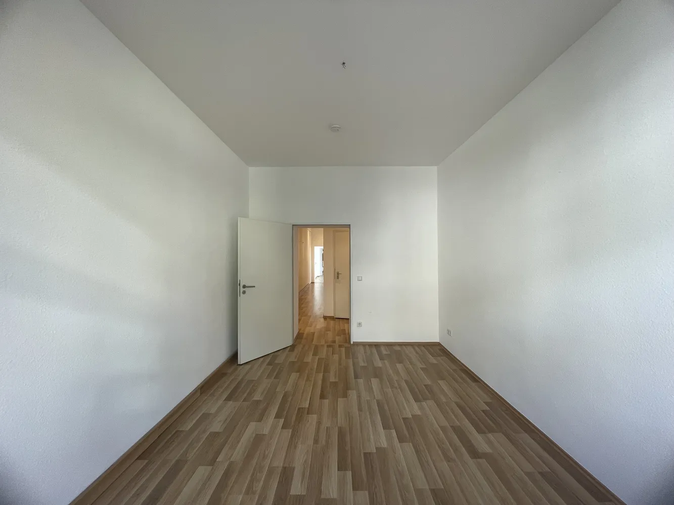 3 Zimmer Wohnung mit 85 m² in Düsseldorf – Bild 4