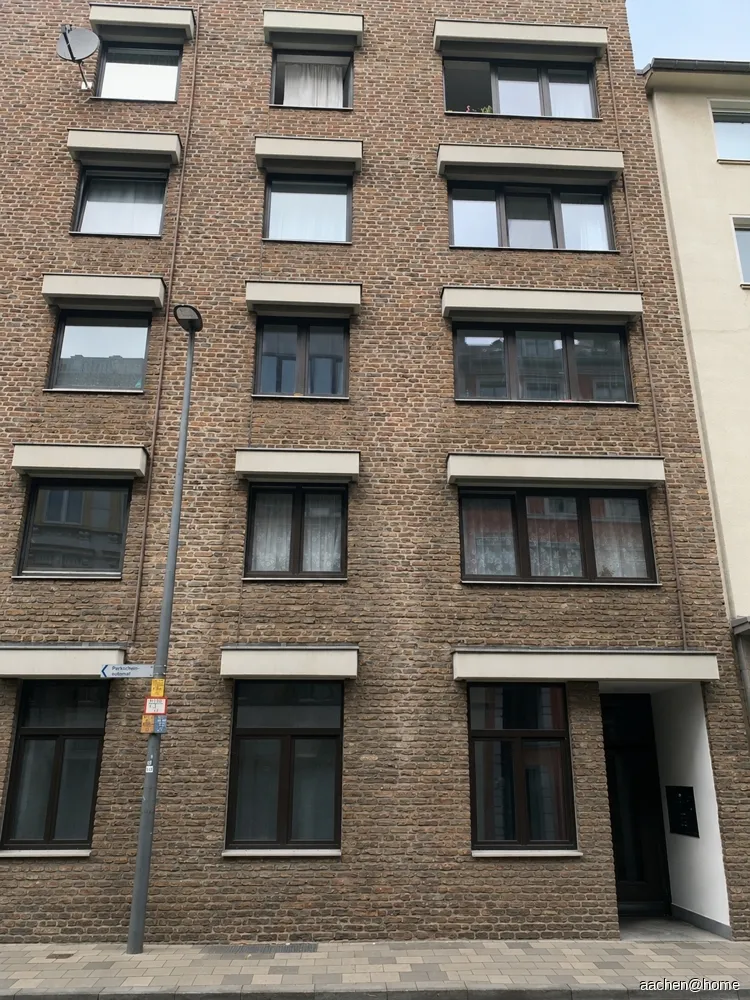 9 Zimmer Wohnung mit 200 m² in Aachen – Bild 3