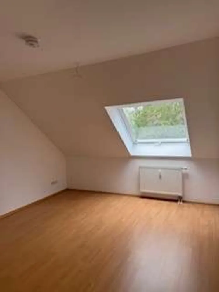 4 Zimmer Wohnung mit 70 m² in Duisburg – Bild 2