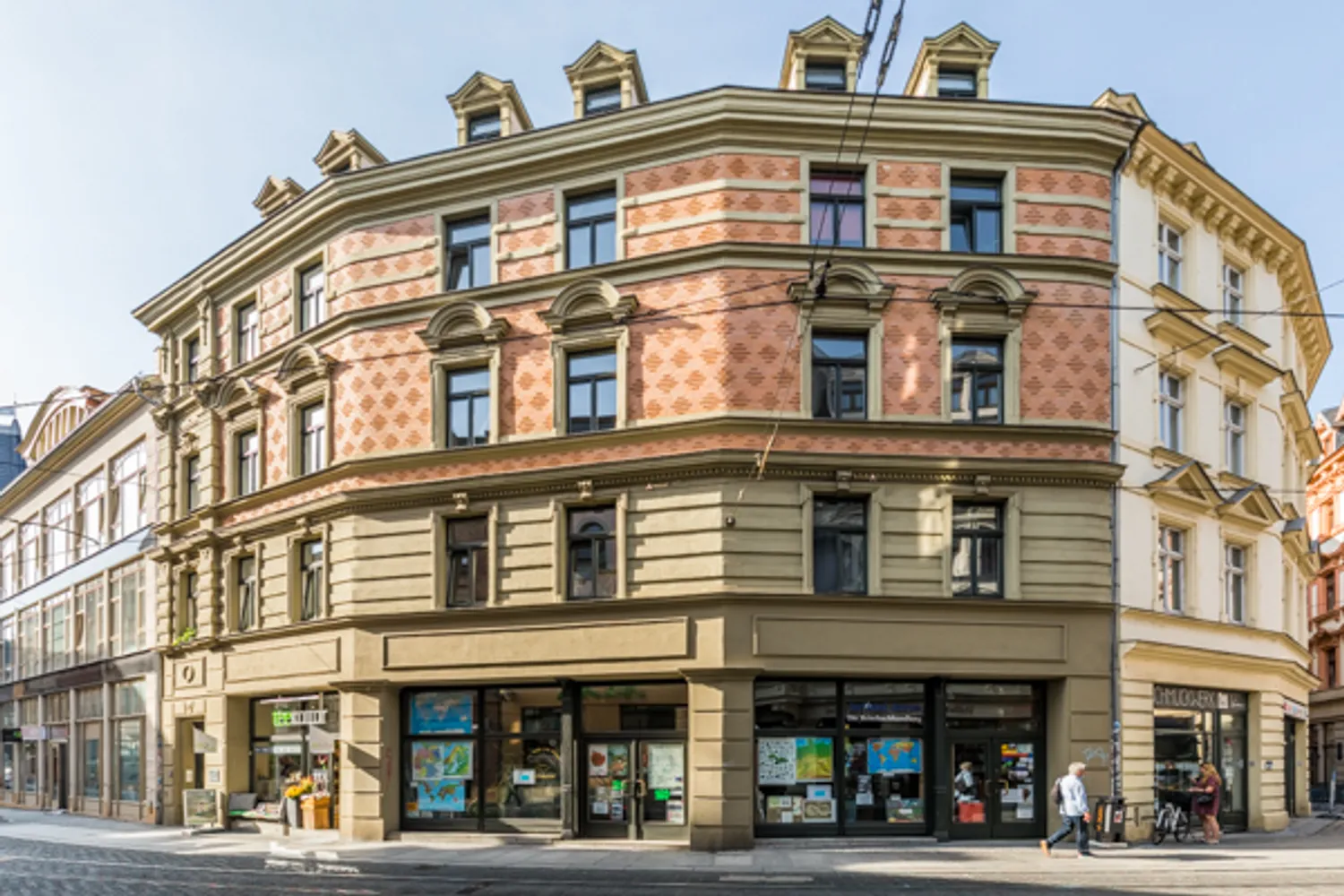 5 Zimmer Wohnung mit 153 m² in Halle (Saale) – Bild 2