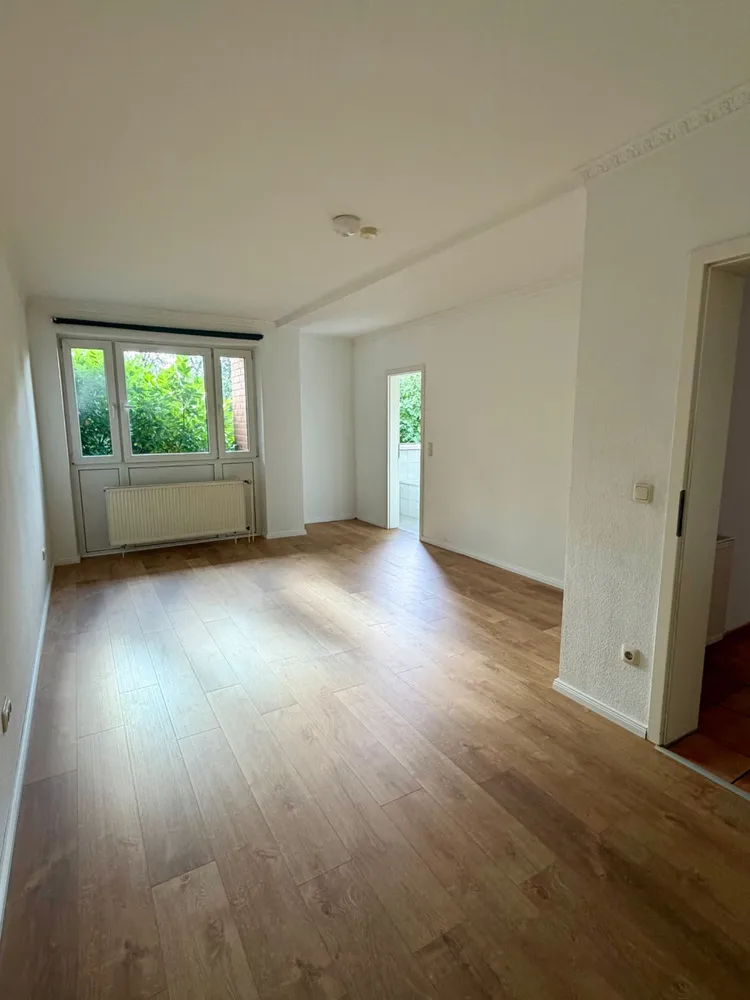 4 Zimmer Wohnung mit 120 m² in Langenhagen – Bild 2