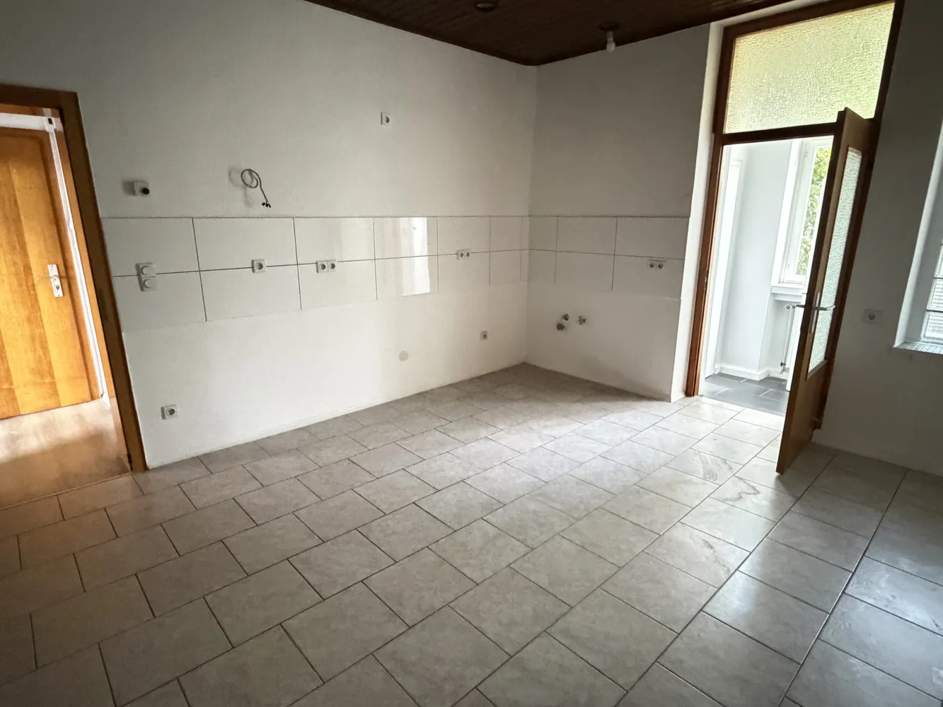 2 Zimmer Wohnung mit 73 m² in Oberhausen – Bild 2