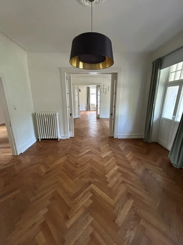 7 Zimmer Wohnung mit 192 m² in Hamburg – Bild 3