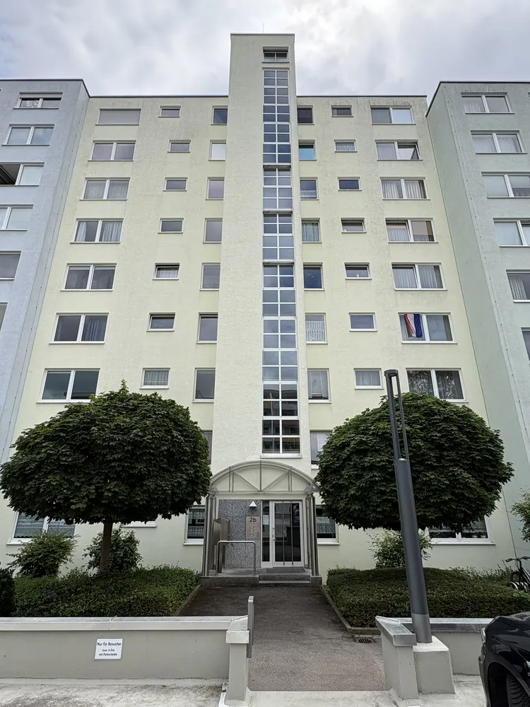 3 room apartment with 84 m² in Augsburg – Photo 2