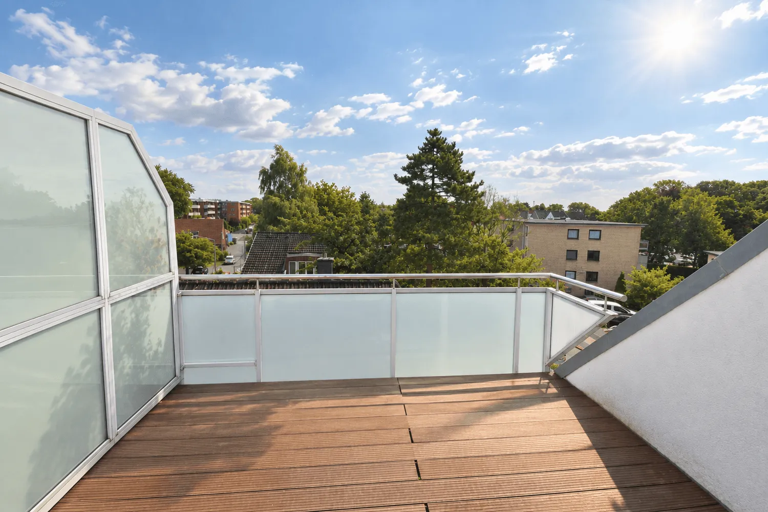 3 Zimmer Wohnung mit 162 m² in Wedel – Bild 3