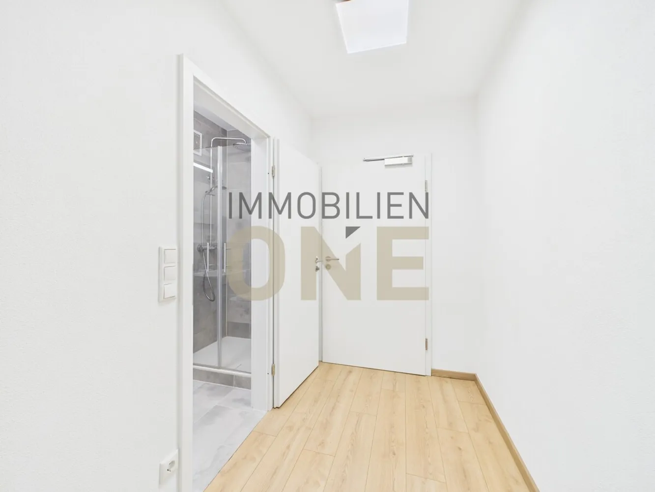 1 room apartment with 25 m² in Regensburg – Photo 6