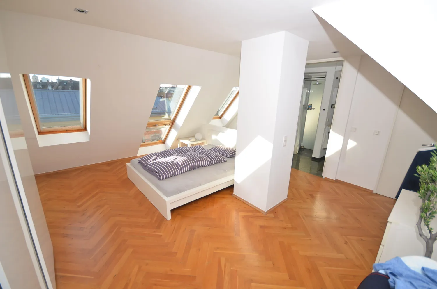 2 Zimmer Wohnung mit 80 m² in Frankfurt am Main – Bild 3