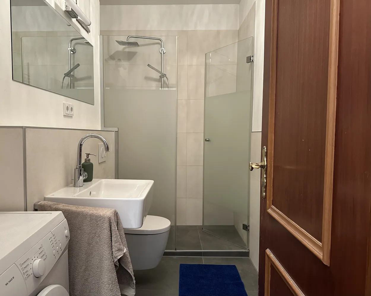 2 room apartment with 50 m² in Cologne – Photo 10