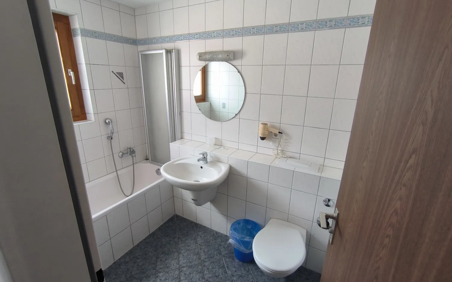 WG-Zimmer mit 35 m² in Böblingen – Bild 4