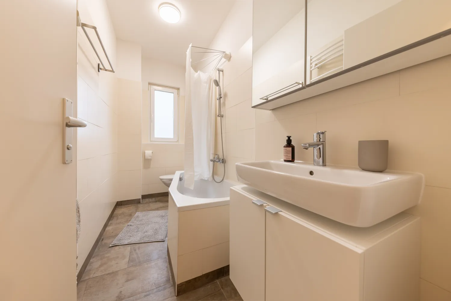 2 room apartment with 52 m² in Berlin – Photo 4