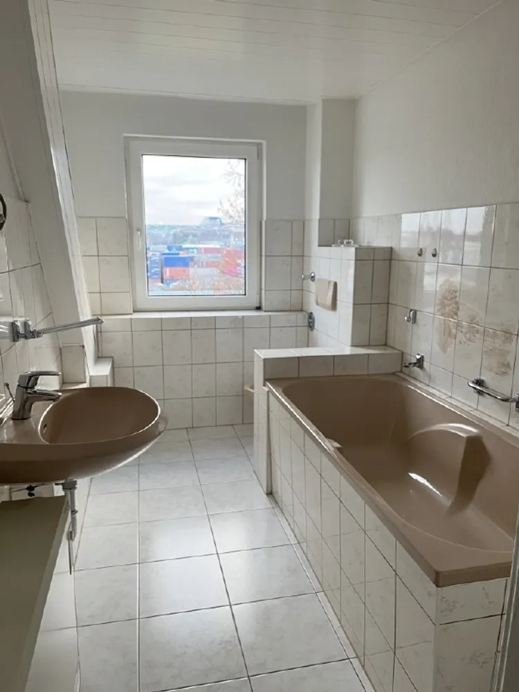 3 Zimmer Wohnung mit 76 m² in Riesa – Bild 8