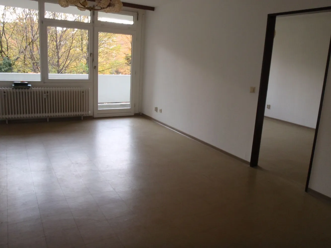 6 Zimmer Wohnung mit 137 m² in Hannover – Bild 2