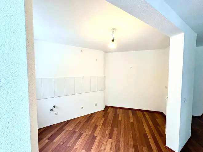 4 Zimmer Wohnung mit 107 m² in Düsseldorf – Bild 8