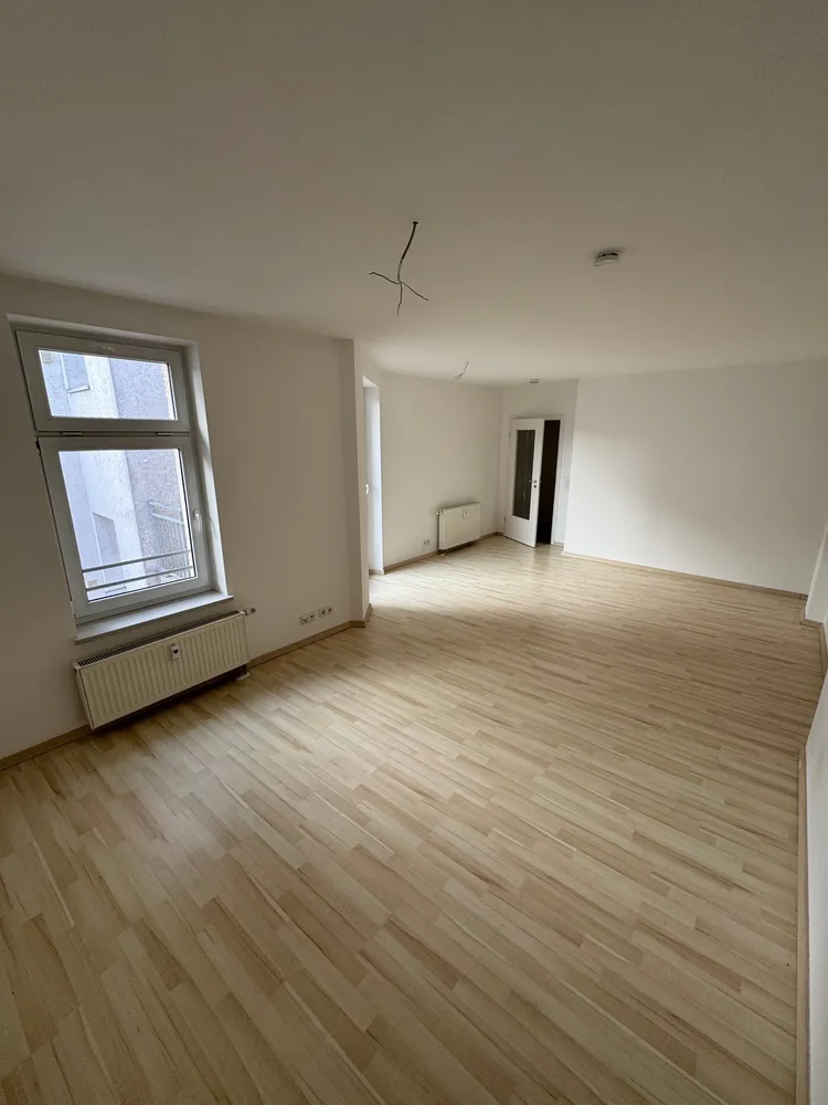 4 Zimmer Wohnung mit 100 m² in Halle (Saale) – Bild 4