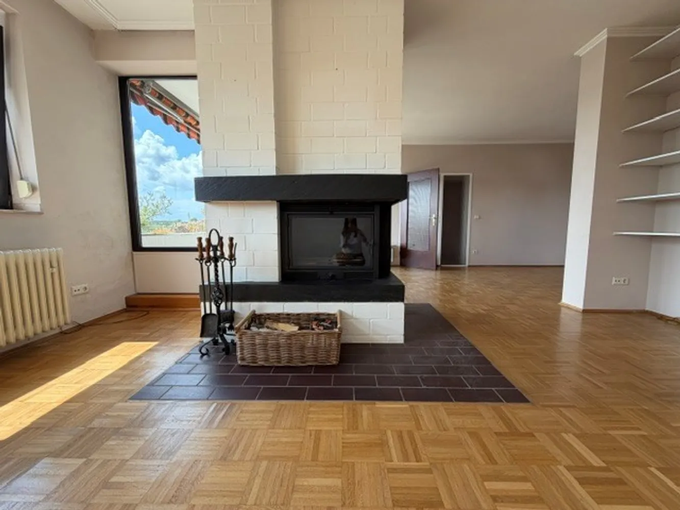 4 Zimmer Wohnung mit 137 m² in Düsseldorf – Bild 2
