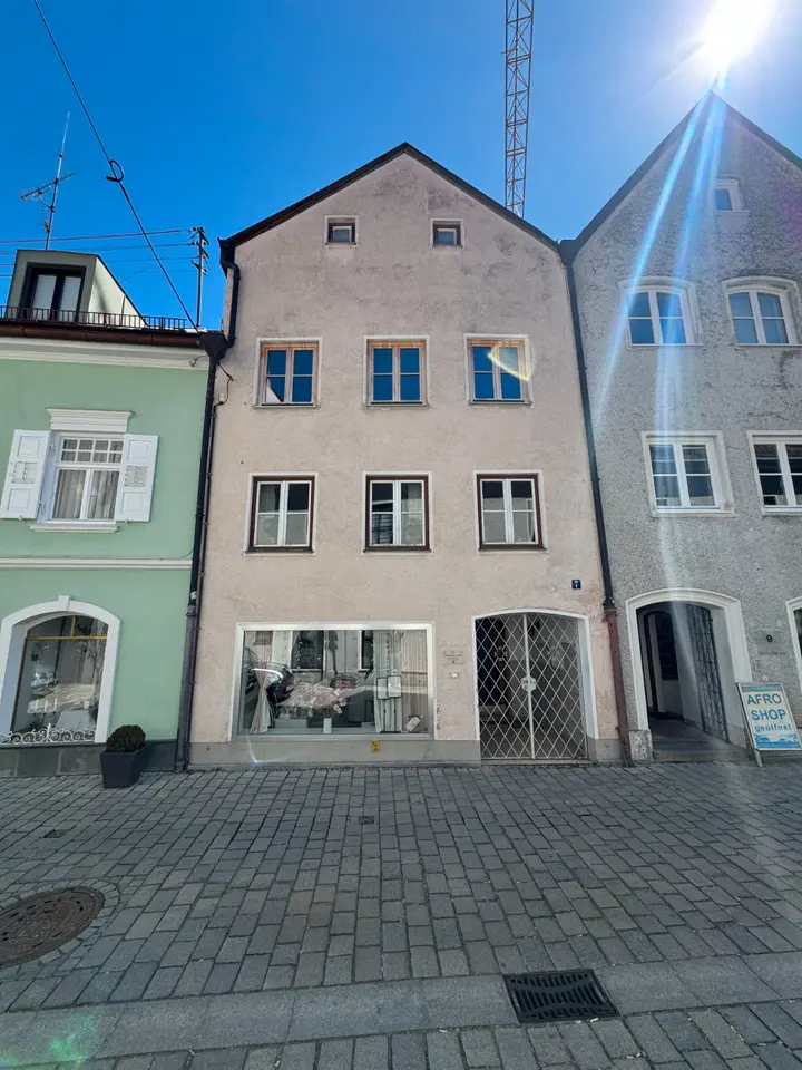 6 Zimmer Wohnung mit 148 m² in Weilheim in Oberbayern – Bild 3