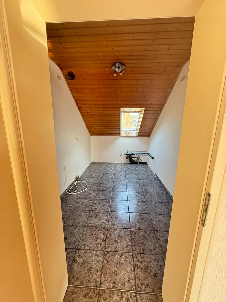5 Zimmer Wohnung mit 110 m² in Karlsruhe – Bild 8