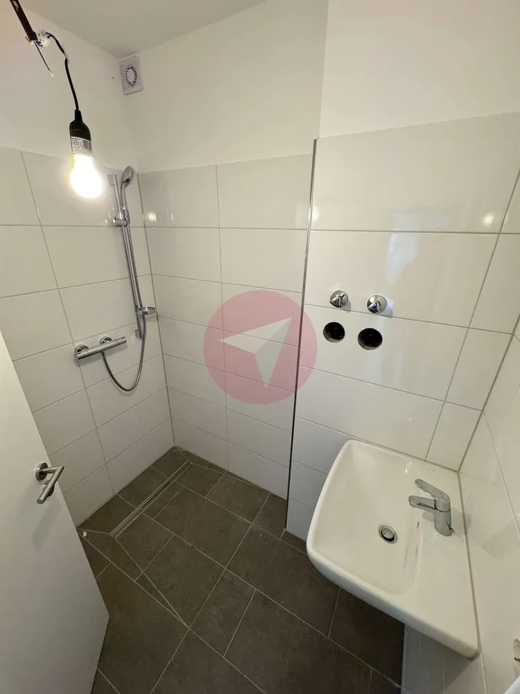 7 Zimmer Wohnung mit 202 m² in Hamburg – Bild 8