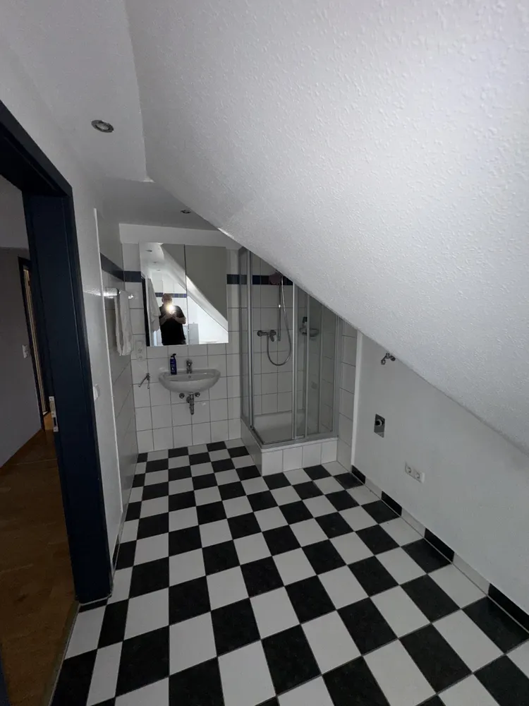 5 Zimmer Wohnung mit 140 m² in Frankfurt am Main – Bild 4