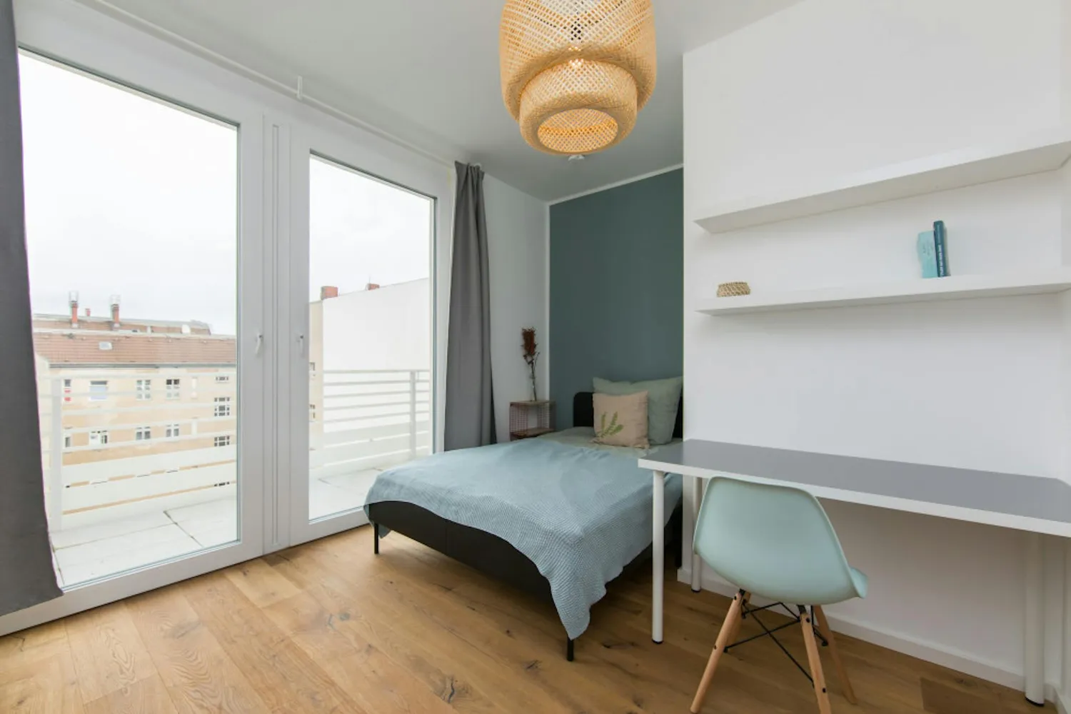Shared room with 12 m² in Berlin – Photo 1