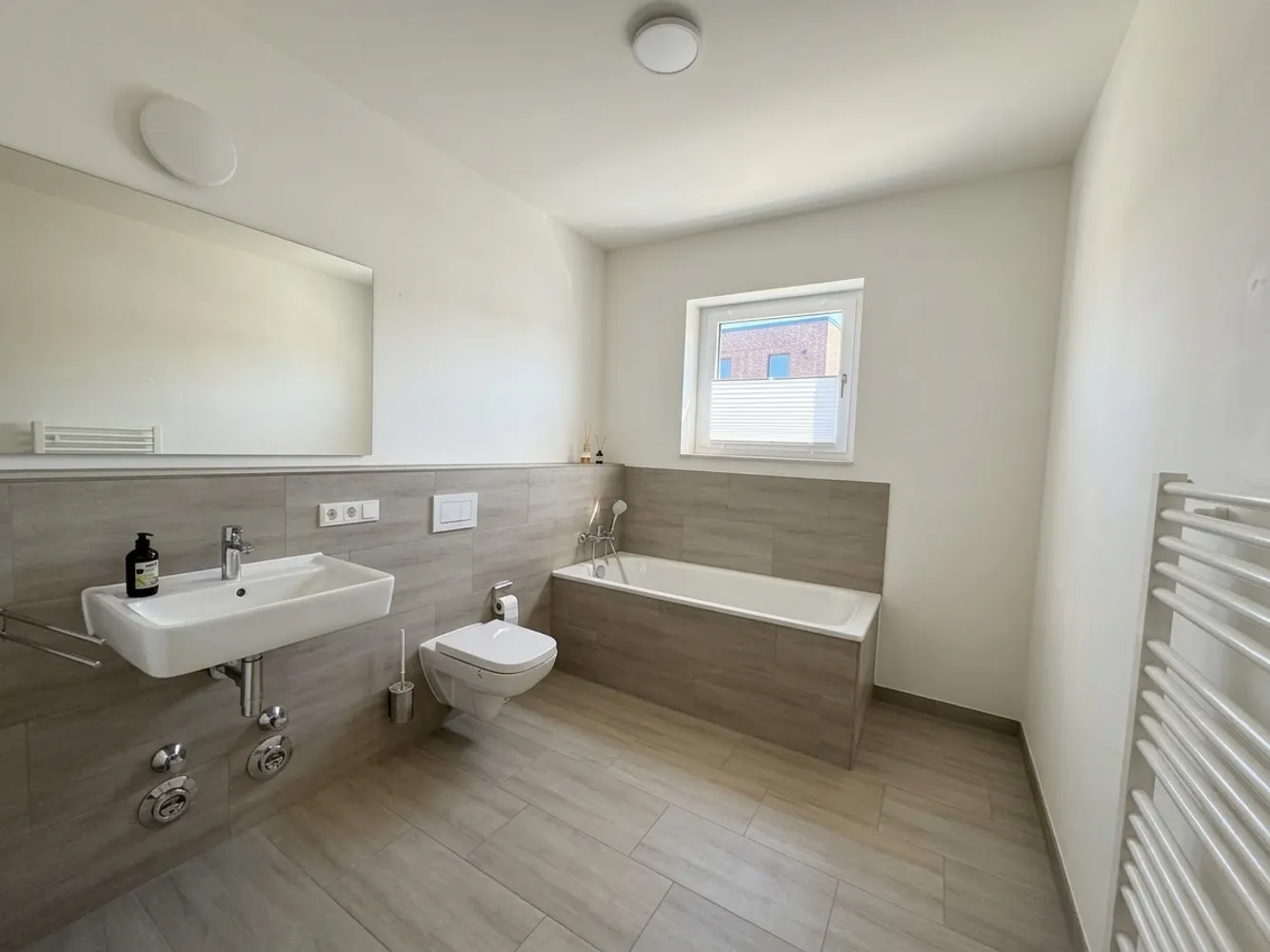 3 Zimmer Wohnung mit 98 m² in Hamburg – Bild 7