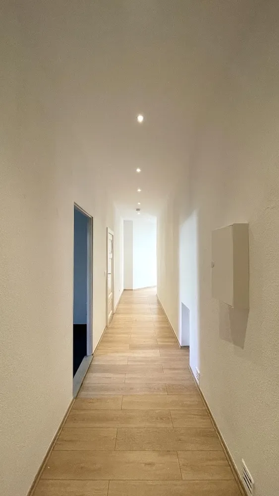 2 Zimmer Wohnung mit 79 m² in Berlin – Bild 2