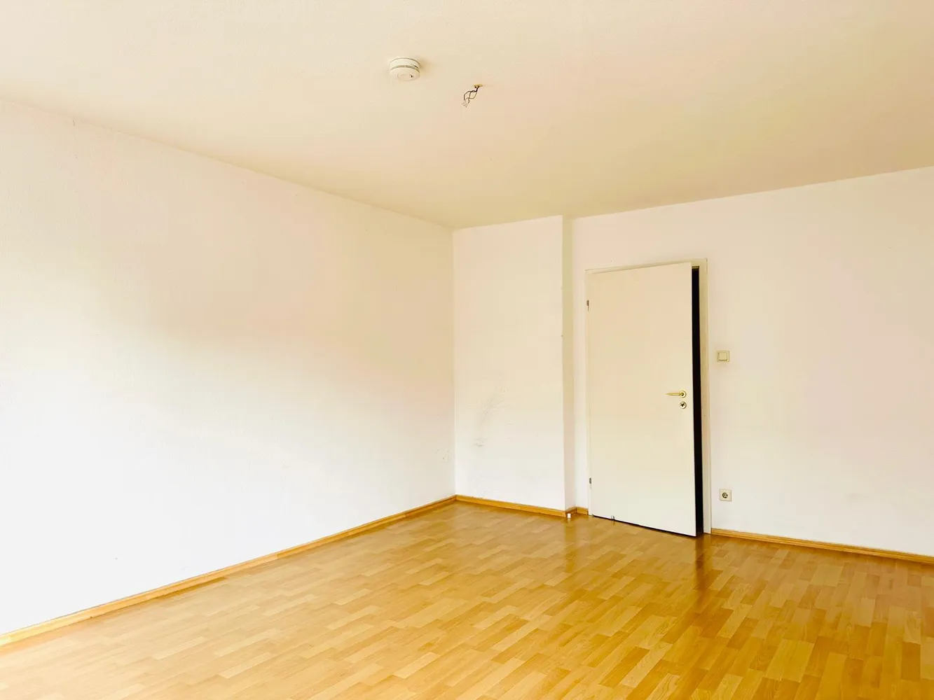 6 Zimmer Wohnung mit 125 m² in Nürnberg – Bild 4