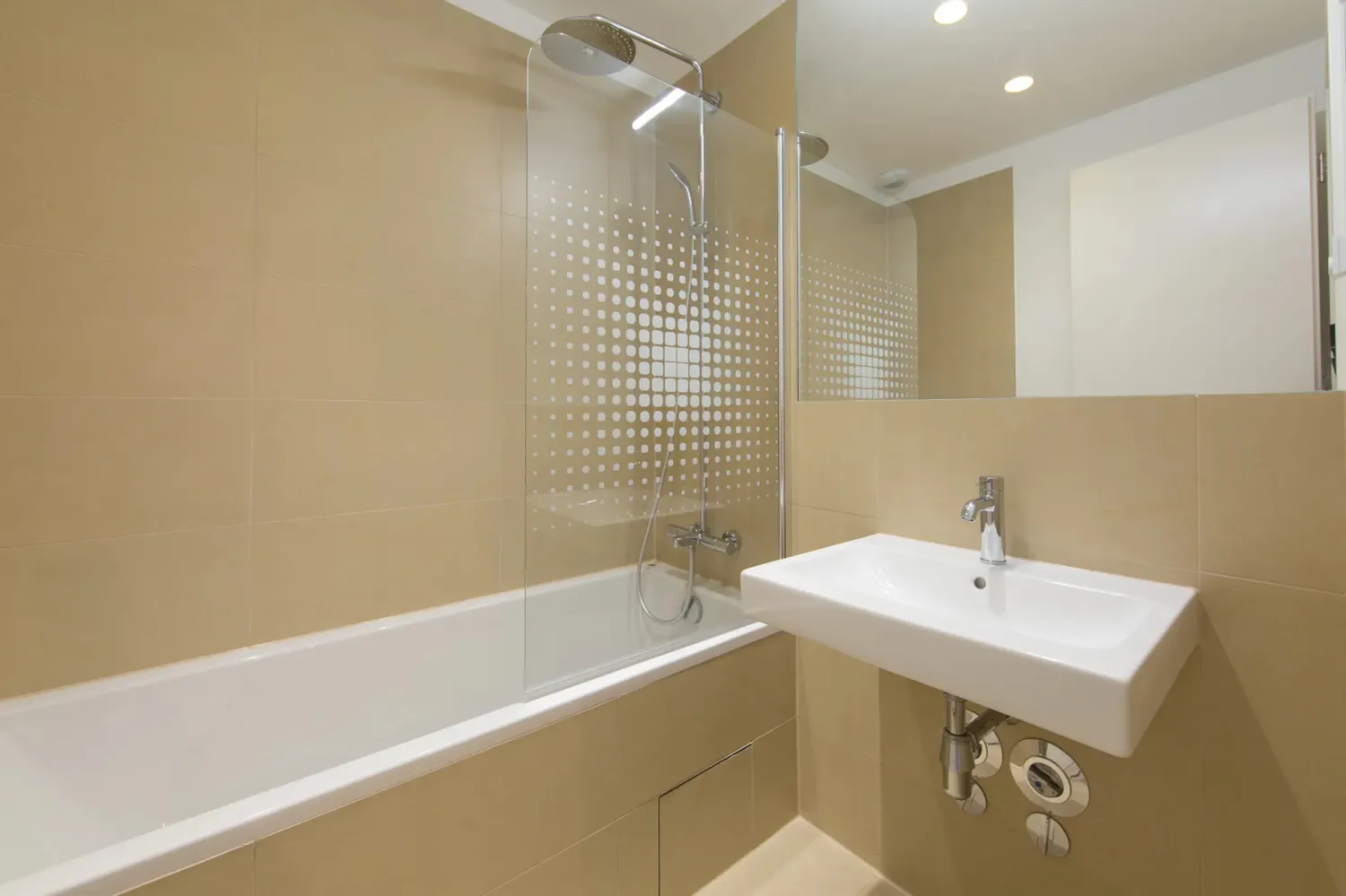 Shared room with 16 m² in Berlin – Photo 5