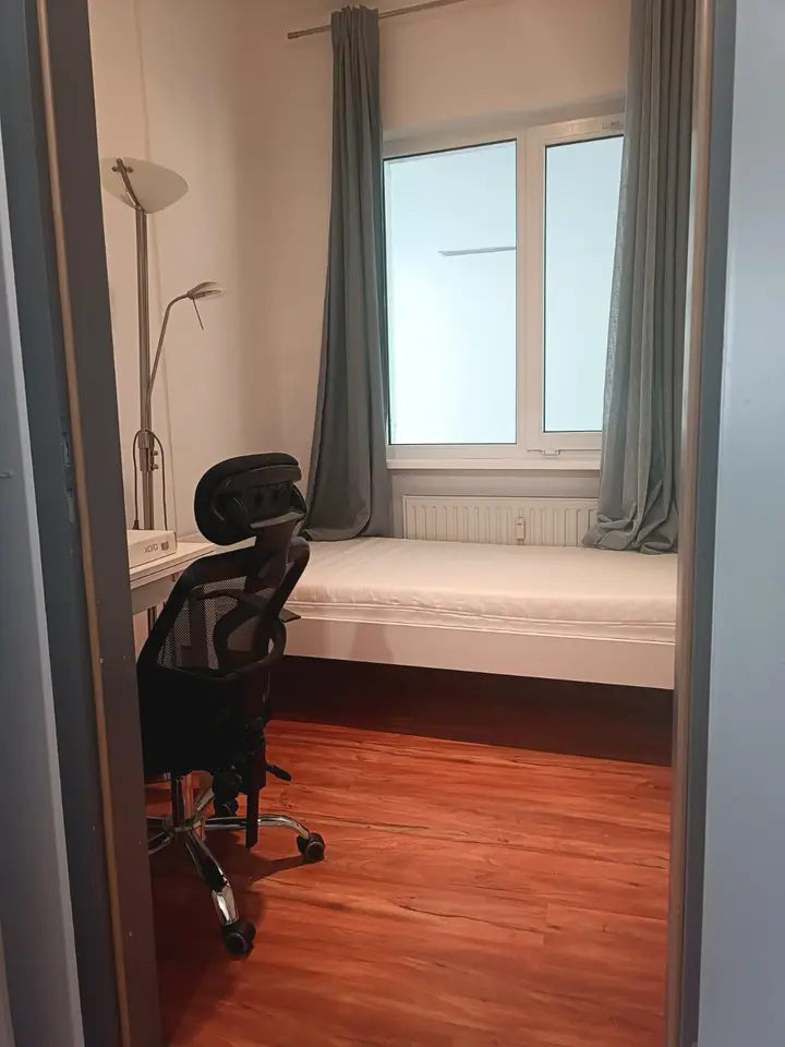 2 Zimmer Wohnung mit 78 m² in Karlsruhe – Bild 1