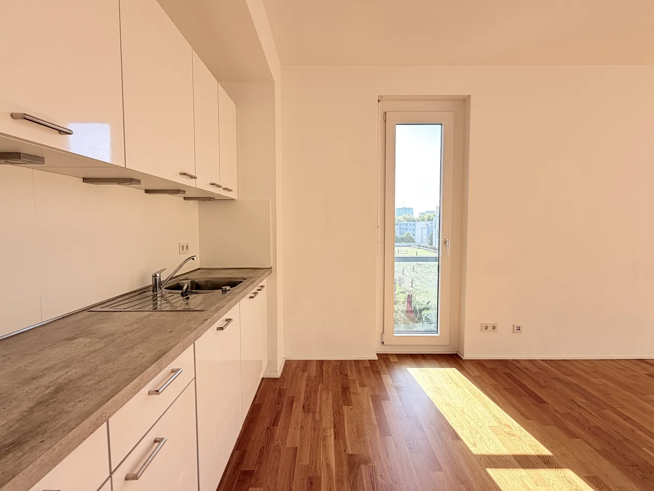 5 Zimmer Wohnung mit 140 m² in Wiesbaden – Bild 3