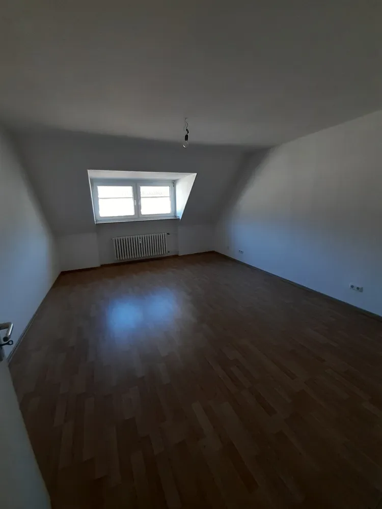 3 Zimmer Wohnung mit 76 m² in Essen – Bild 2