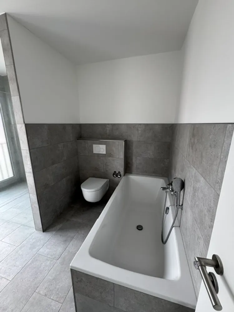 3 Zimmer Wohnung mit 117 m² in Frankfurt am Main – Bild 7