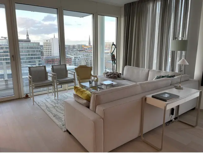 2 Zimmer Wohnung mit 104 m² in Hamburg – Bild 3