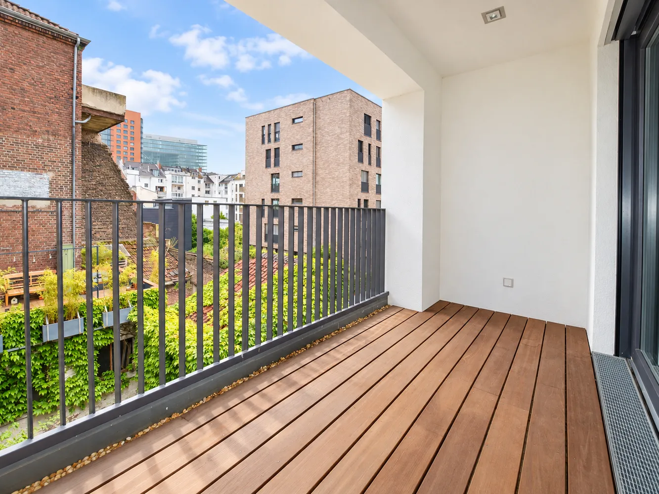 2 Zimmer Wohnung mit 75 m² in Düsseldorf – Bild 6