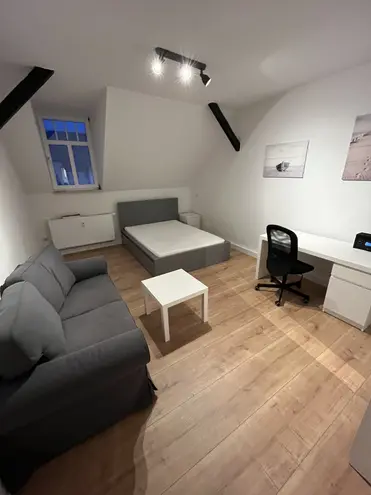 2 Zimmer Wohnung mit 77 m² in Chemnitz – Bild 2