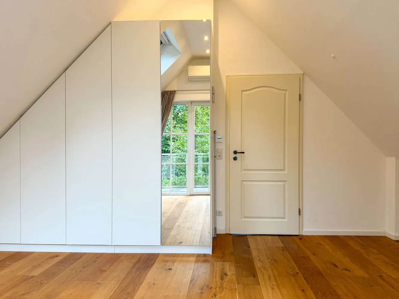 5 Zimmer Haus mit 164 m² in München – Bild 9
